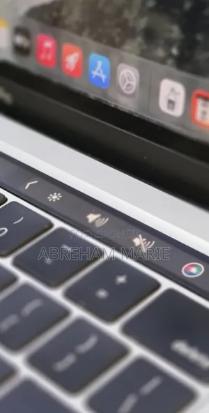 New Laptop Apple MacBook Pro 2020 32GB Intel Core i7 SSD 512GB