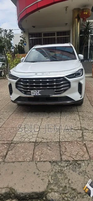 Jetour X70 Plus 2022 White