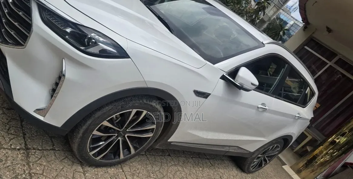 Jetour X70 Plus 2022 White