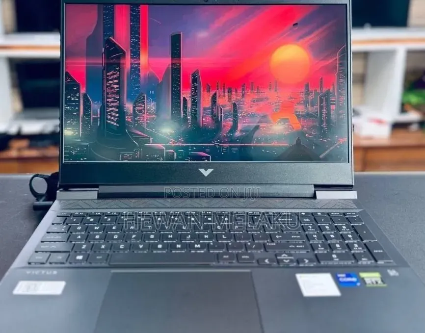 New Laptop HP Victus 15 16GB Intel Core i7 SSD 512GB