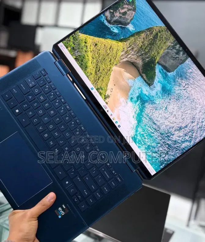 New Laptop HP Spectre X360 16GB Intel Core i7 SSD 512GB
