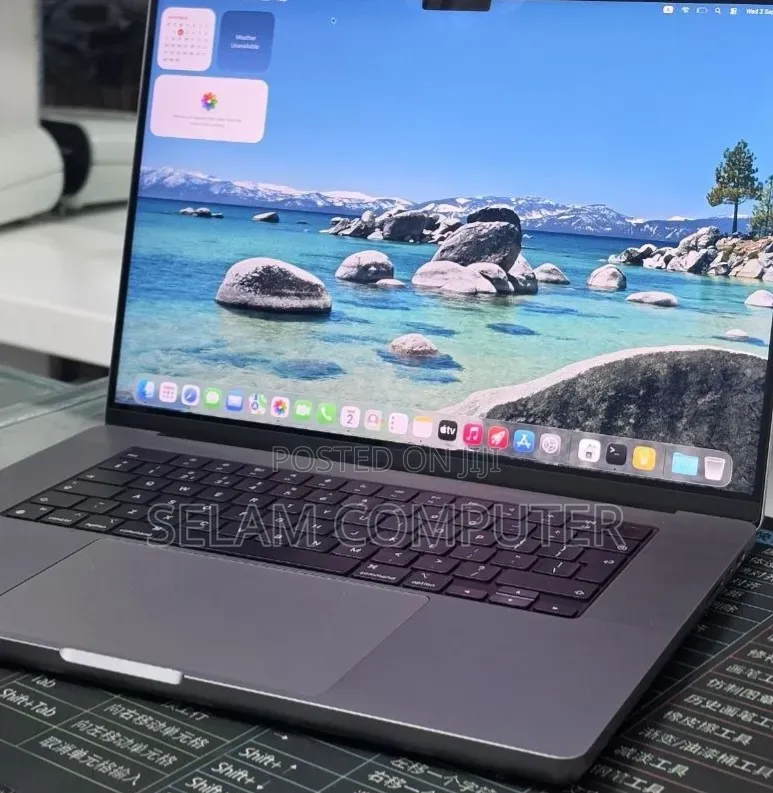 New Laptop Apple MacBook Pro 2021 M1 16GB Apple M1 SSD 512GB