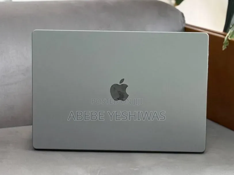 New Laptop Apple MacBook Pro 2021 M1 32GB Apple M1 Pro SSD 512GB