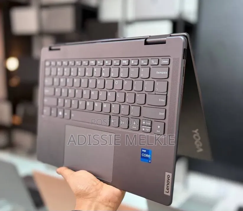 New Laptop Lenovo Yoga 7i 16GB Intel Core Ultra 7 SSD 512GB