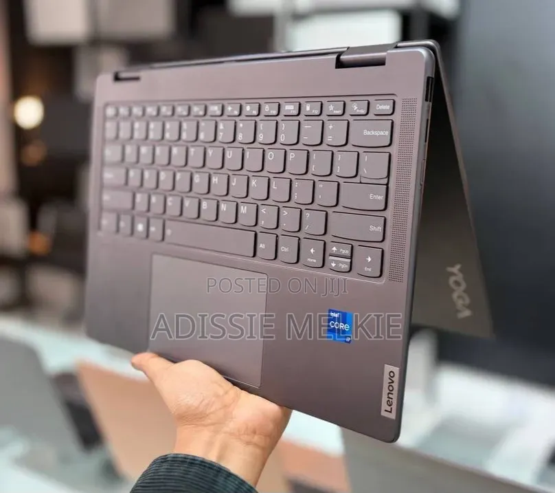 New Laptop Lenovo Yoga 7i 16GB Intel Core i7 SSD 512GB
