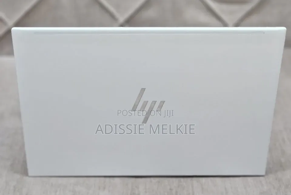 New Laptop HP EliteBook 830 G9 16GB Intel Core i5 SSD 512GB