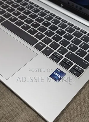 New Laptop HP EliteBook 830 G9 16GB Intel Core i5 SSD 512GB