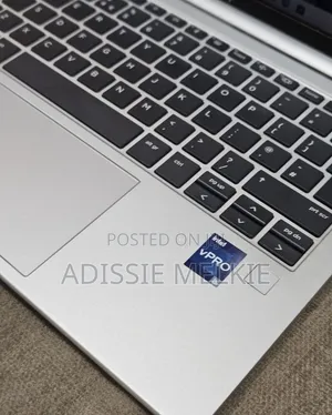 New Laptop HP EliteBook 830 G9 16GB Intel Core i5 SSD 512GB