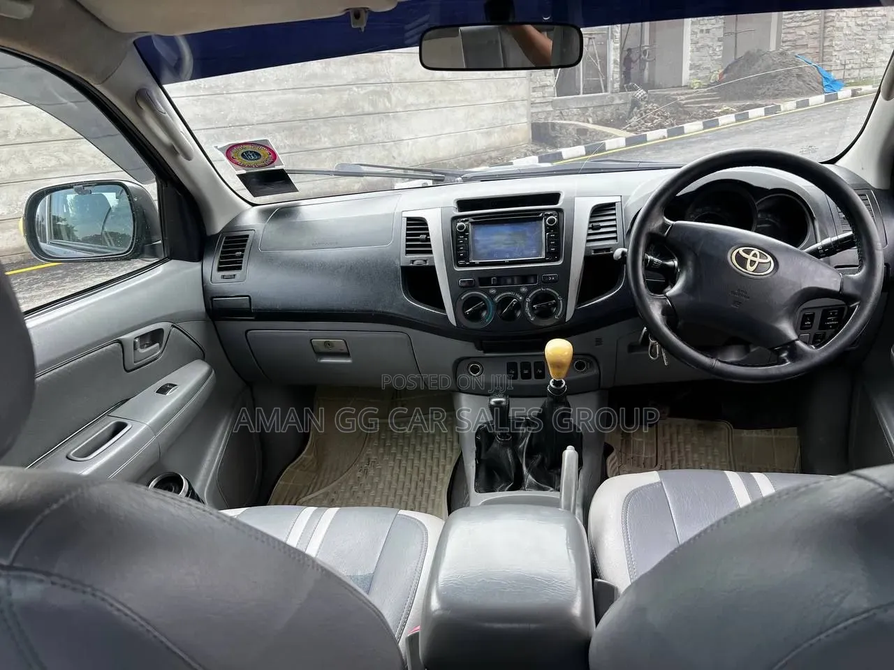 Toyota Hilux 2010 Gray