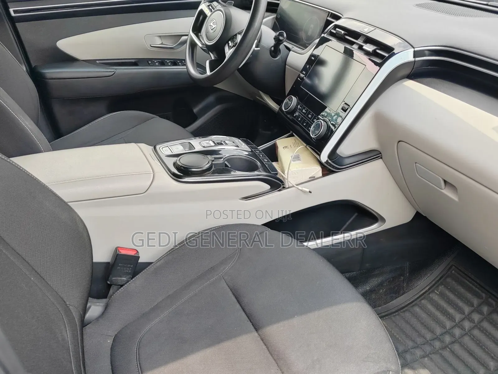 Hyundai Tucson 2021 Brown