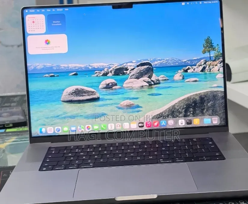New Laptop Apple MacBook Pro 2021 M1 16GB Apple M1 Pro SSD 512GB