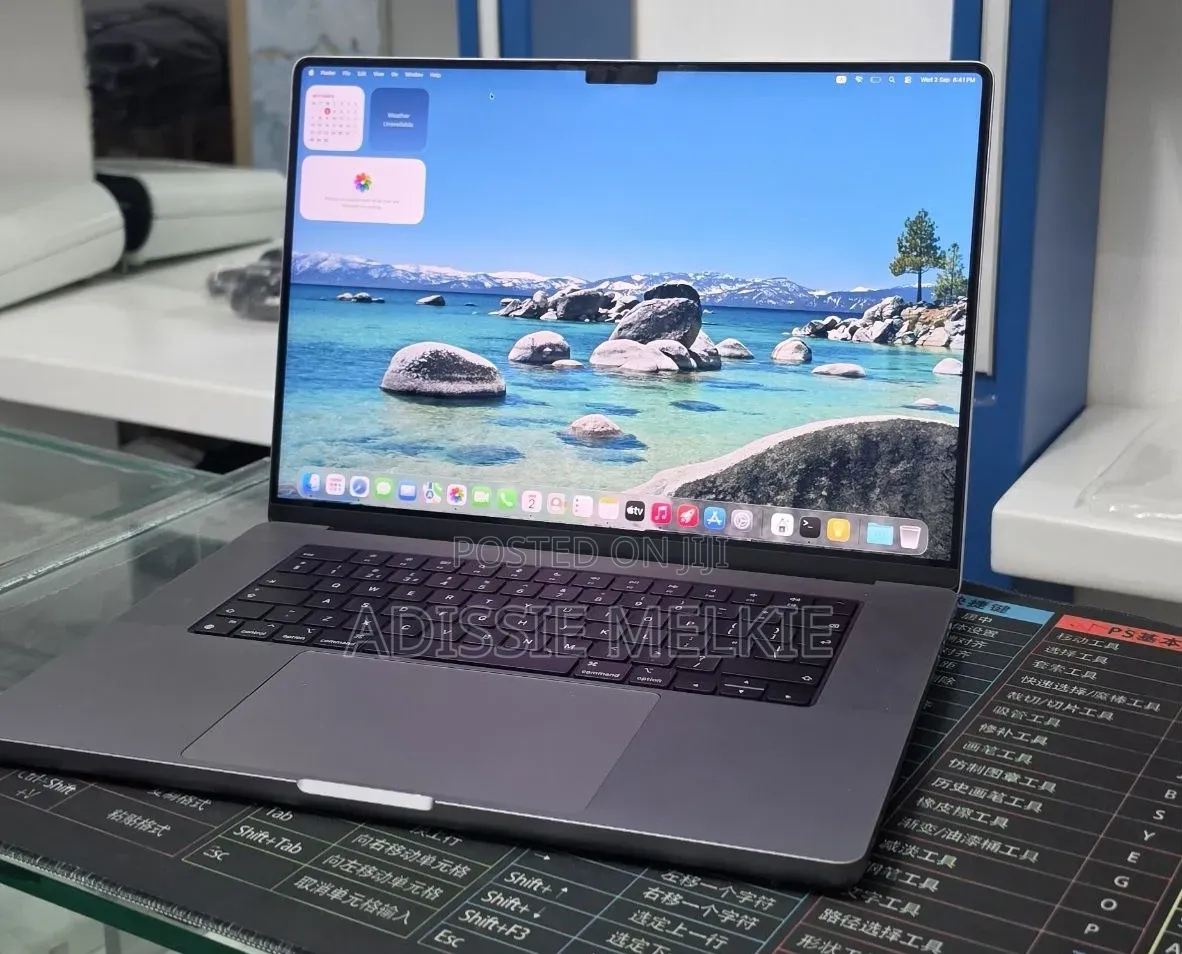 New Laptop Apple MacBook Pro 2021 M1 16GB Apple M1 Pro SSD 512GB