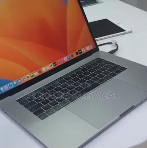 New Laptop Apple MacBook Pro 2017 16GB Intel Core i7 SSD 512GB