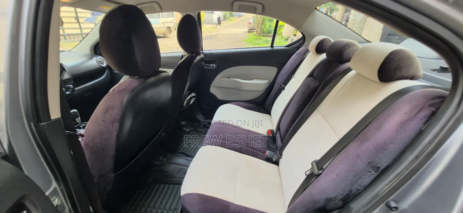 Mitsubishi Attrage 2022 Gray