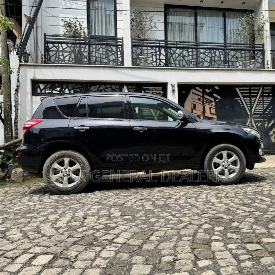 Toyota RAV4 2011 Black