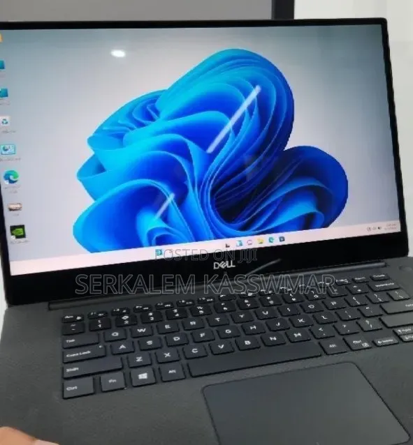 New Laptop Dell XPS 15 16GB Intel Core i7 SSD 512GB