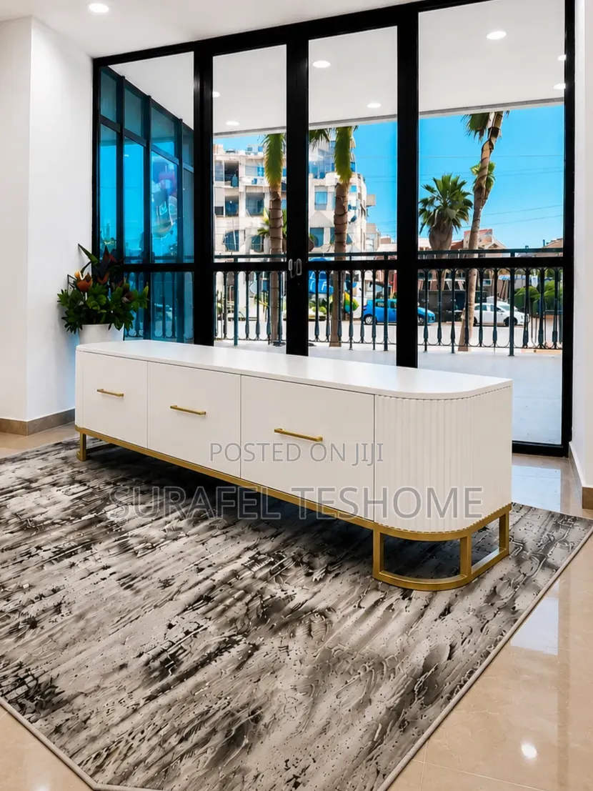 የሚሸጡ ቲቪ ስታንድ በኤፖክሲ | Epoxy-Made TV Stands for Sale