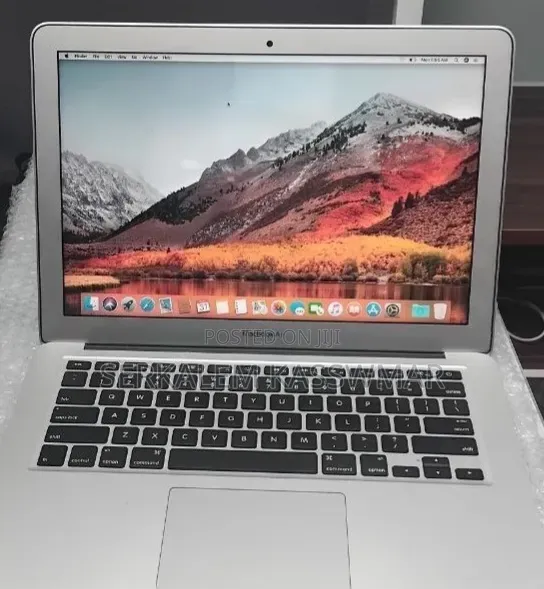 New Laptop Apple MacBook Air 2017 8GB Intel Core i5 SSD 128GB