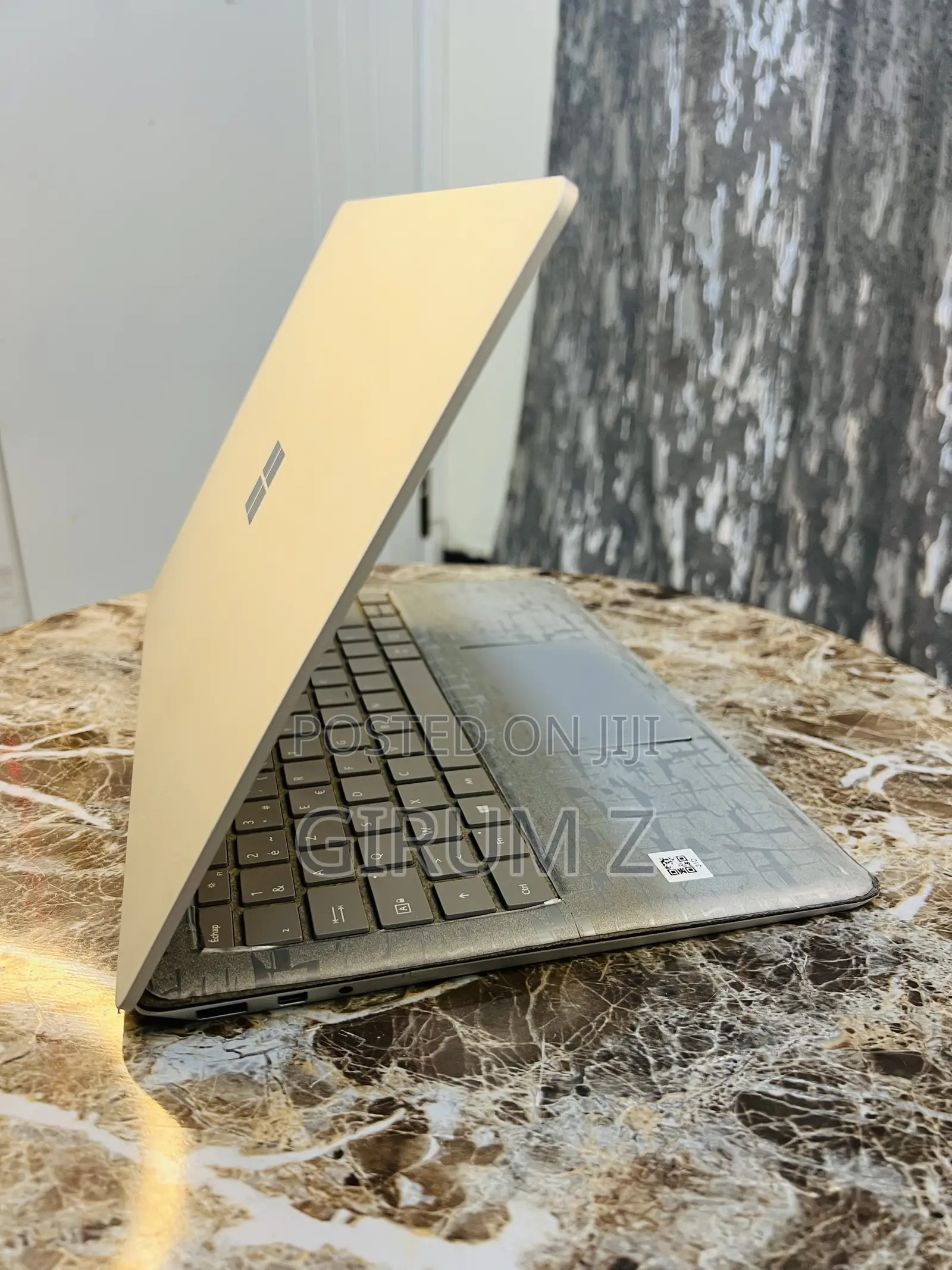 Laptop Microsoft Surface 8GB Intel Core i5 SSD 256GB