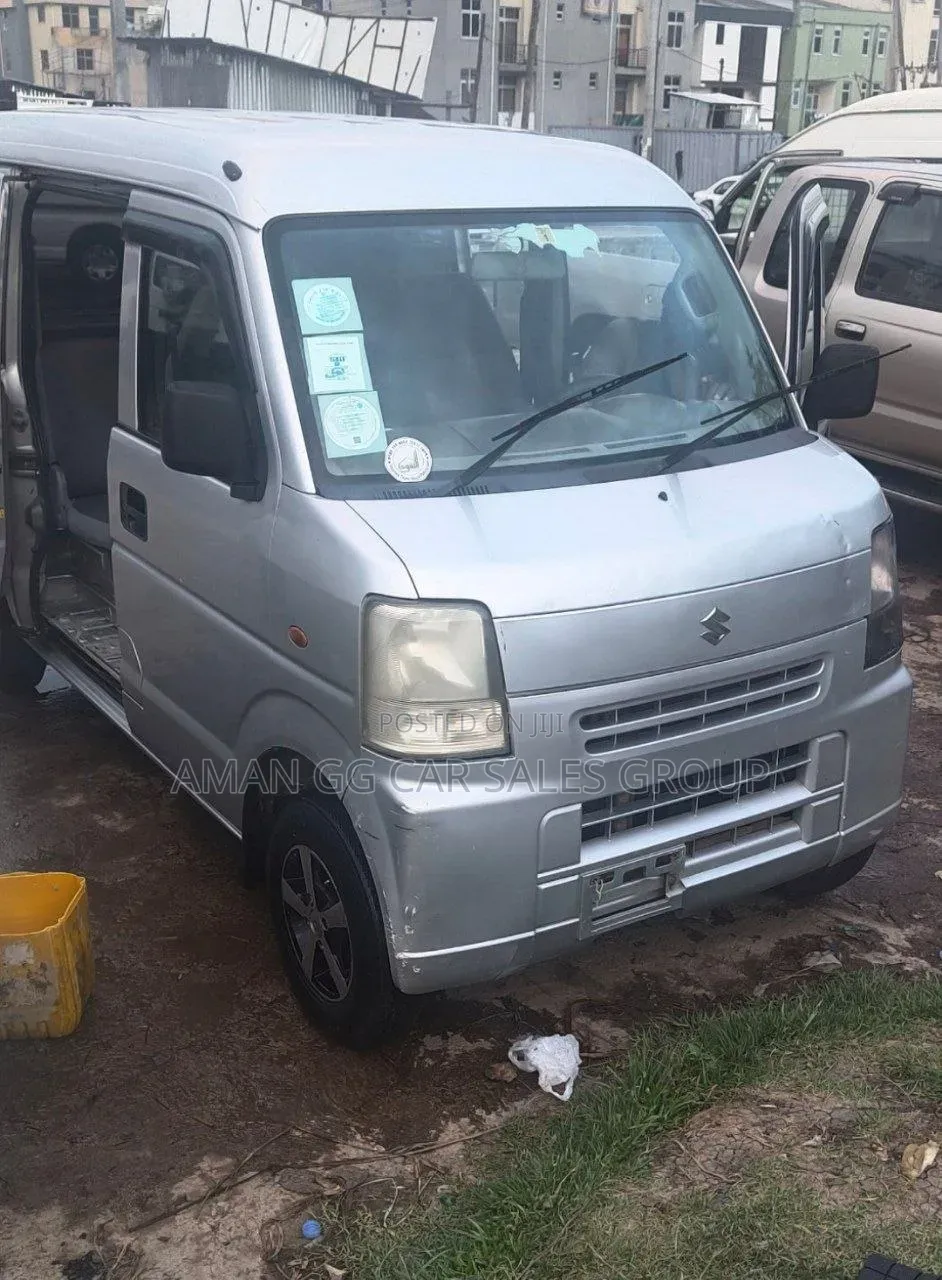 Suzuki Eeco 2012 Silver