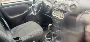 Toyota Yaris 2004
