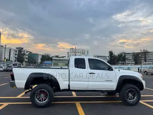 Toyota Tacoma 2012 White