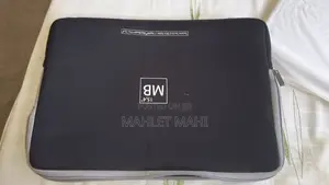 New Laptop Samsung Galaxy Book4 8GB Intel Core 3 SSD 256GB
