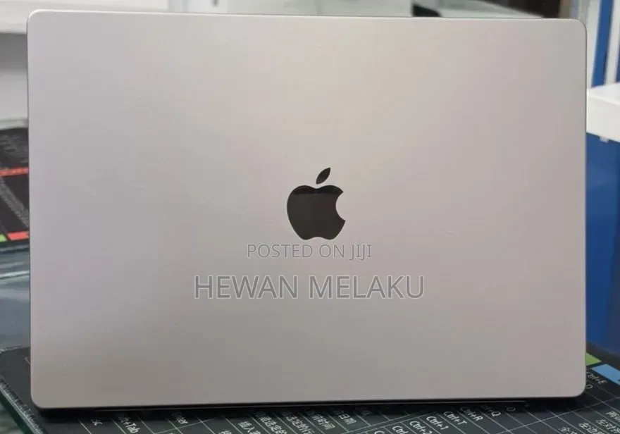 New Laptop Apple MacBook Pro 2021 M1 16GB Apple M1 Pro SSD 512GB