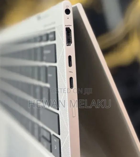 New Laptop HP EliteBook 830 G8 16GB Intel Core i5 SSD 512GB