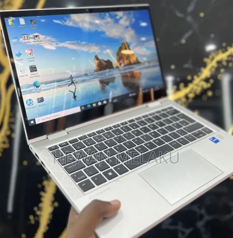 New Laptop HP EliteBook 830 G8 16GB Intel Core i5 SSD 512GB