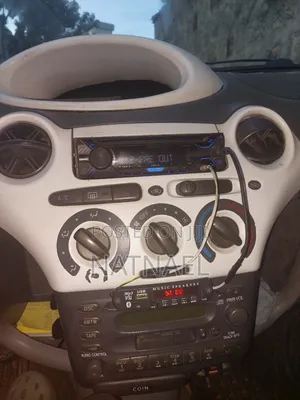 Toyota Vitz 2002 Blue