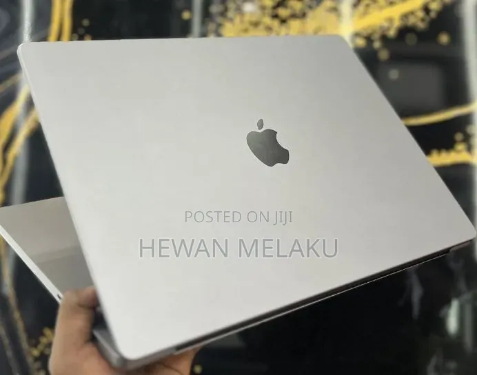New Laptop Apple MacBook Pro 2021 M1 32GB Apple M1 Pro SSD 512GB