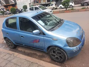 Toyota Vitz 2002 Blue