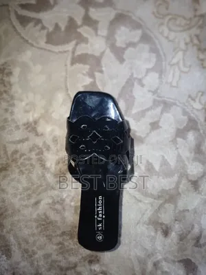 የሴት ጫማ በደርዘን