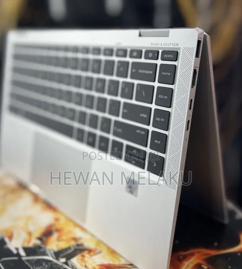 New Laptop HP EliteBook x360 1040 G7 16GB Intel Core i7 SSD 512GB