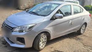 Mitsubishi Attrage 2022 Silver