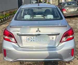 Mitsubishi Attrage 2022 Silver