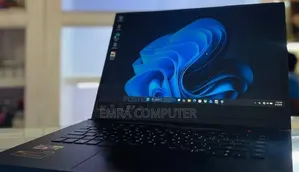 New Laptop Asus 16GB AMD Ryzen 7 SSD 512GB