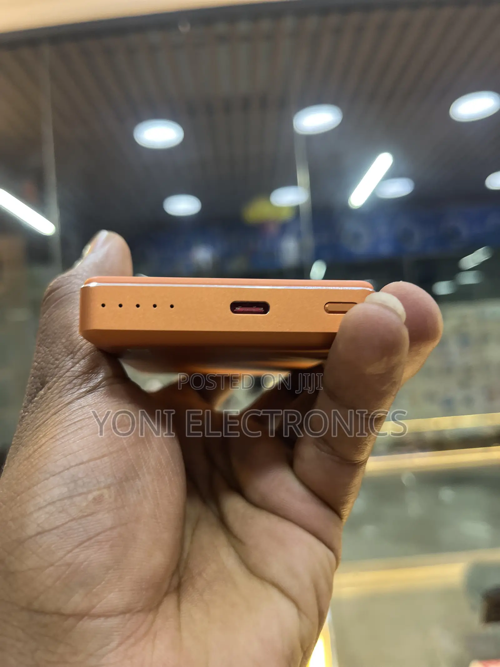 Rugga's 10,000mAh MagOn Series Power Bank