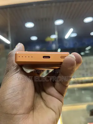 Rugga's 10,000mAh MagOn Series Power Bank
