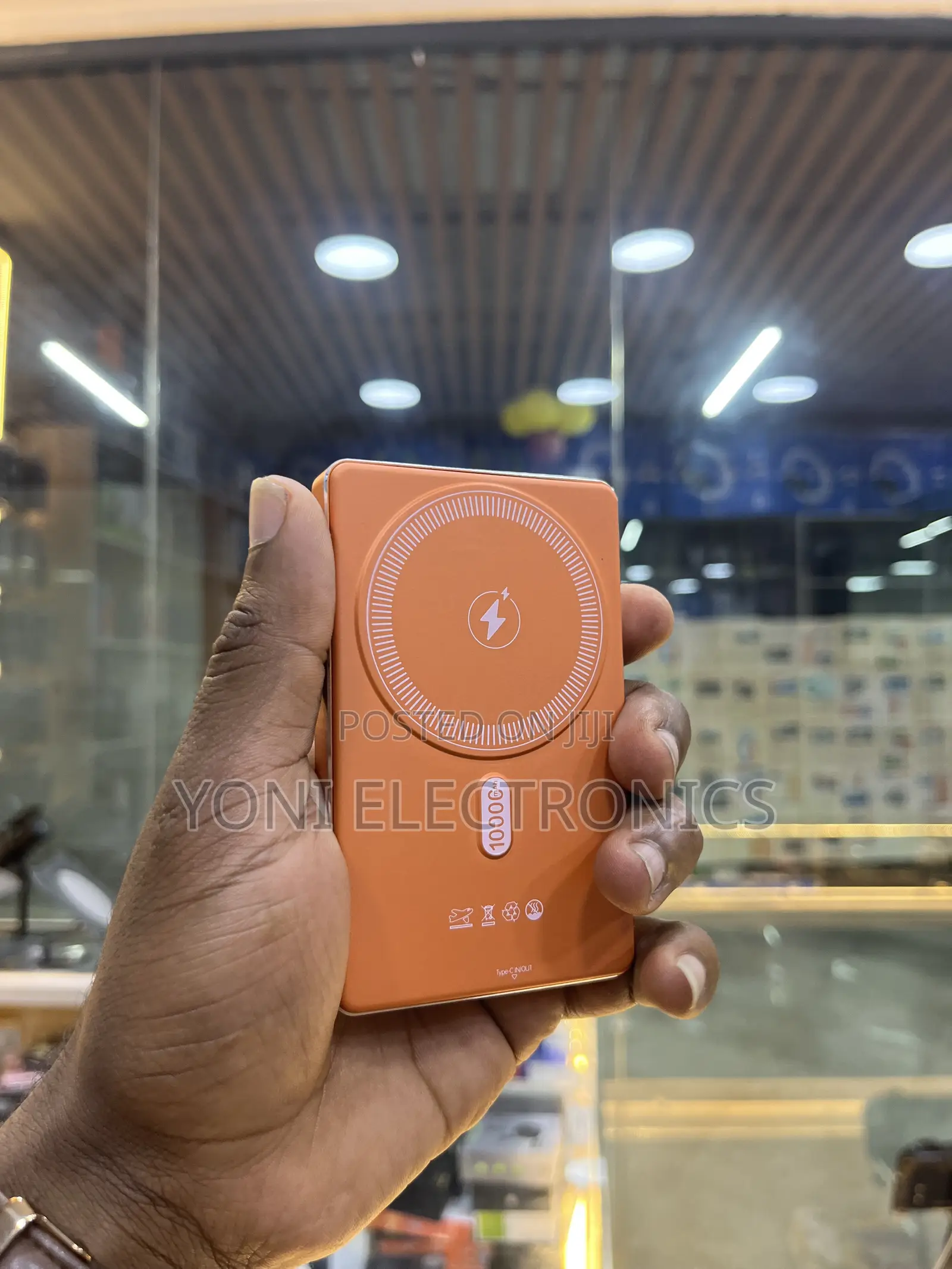 Rugga's 10,000mAh MagOn Series Power Bank