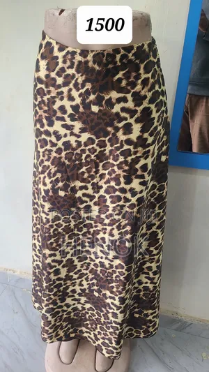 Stain Skirt
