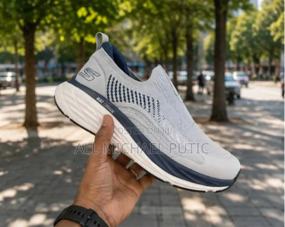 Sketchers Cushion Shoes