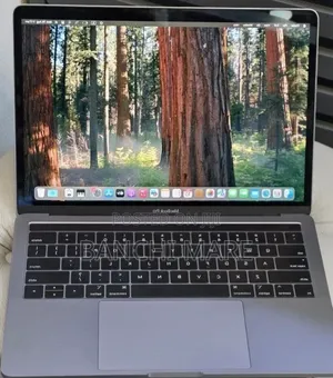 New Laptop Apple MacBook Pro 2019 16GB Intel Core i7 SSD 512GB