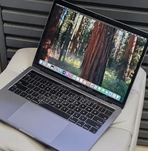 New Laptop Apple MacBook Pro 2019 16GB Intel Core i7 SSD 512GB