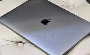 New Laptop Apple MacBook Pro 2019 16GB Intel Core i7 SSD 512GB