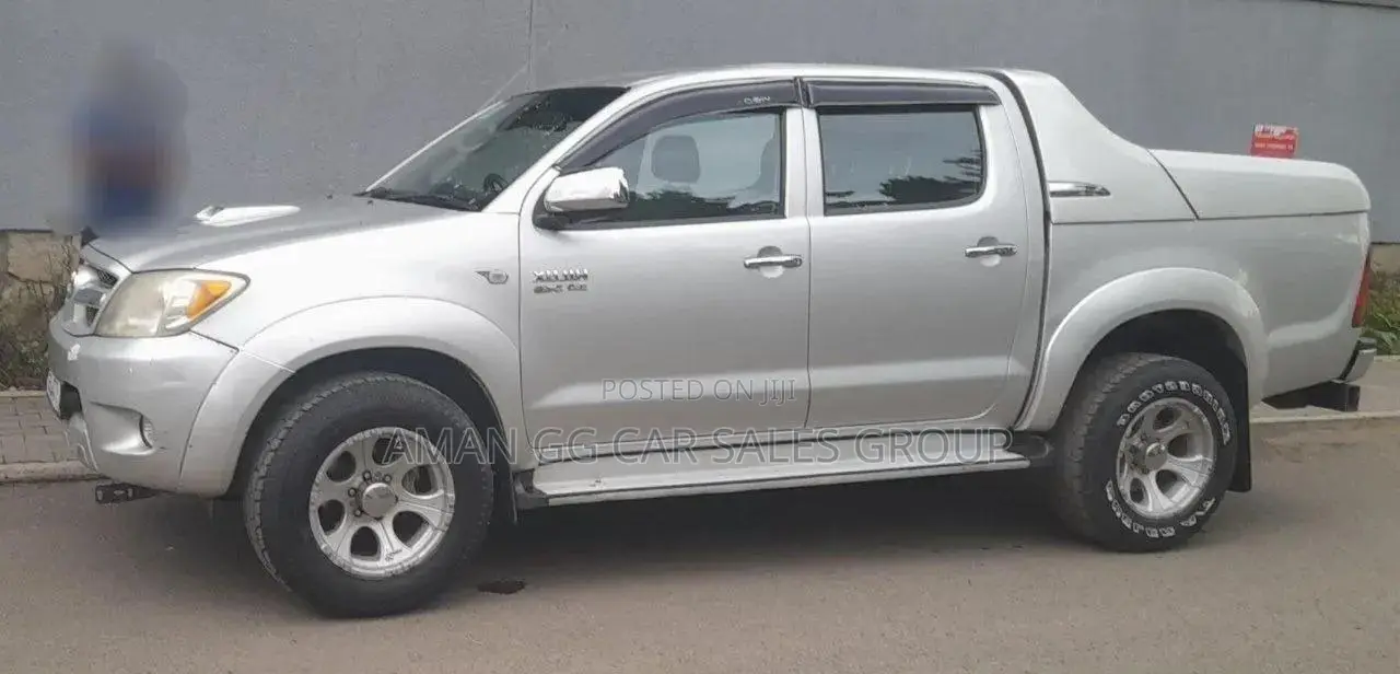 Toyota Hilux 2010 Silver
