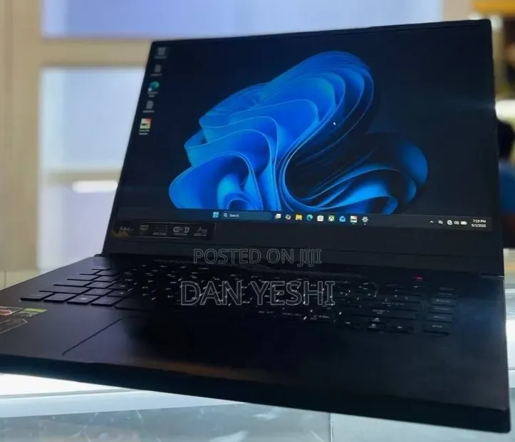 New Laptop Asus ROG Zephyrus G15 16GB AMD Ryzen 7 SSD 512GB