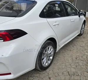 New Toyota Corolla 2022 White