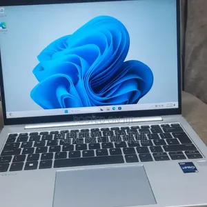 New Laptop HP EliteBook 830 16GB Intel Core i5 SSD 512GB